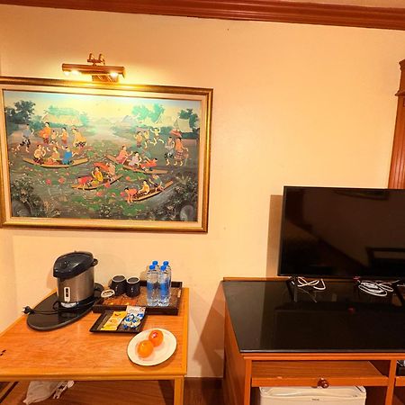 Taksilahotel Maha Sarakham Buitenkant foto