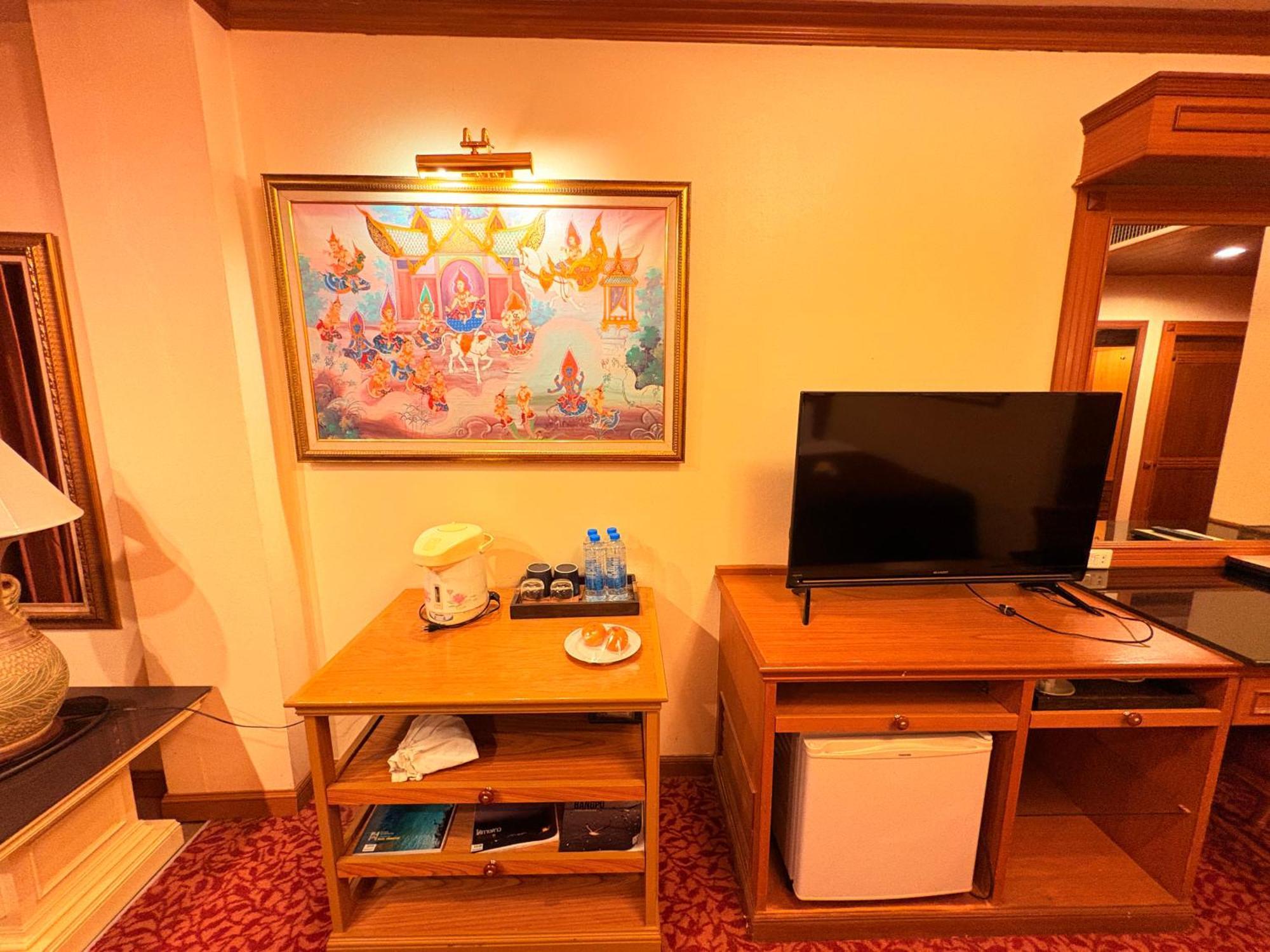 Taksilahotel Maha Sarakham Buitenkant foto