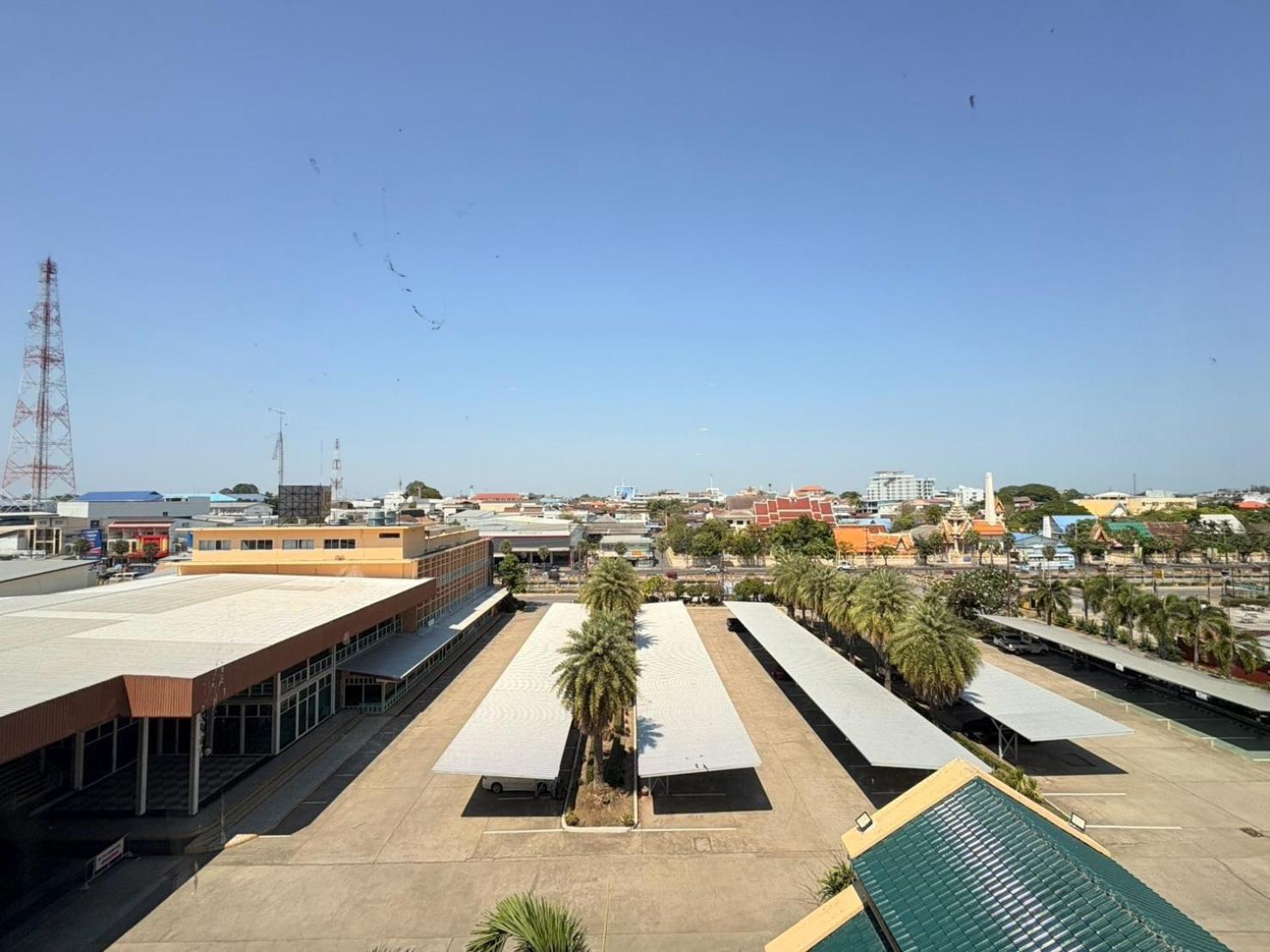 Taksilahotel Maha Sarakham Buitenkant foto