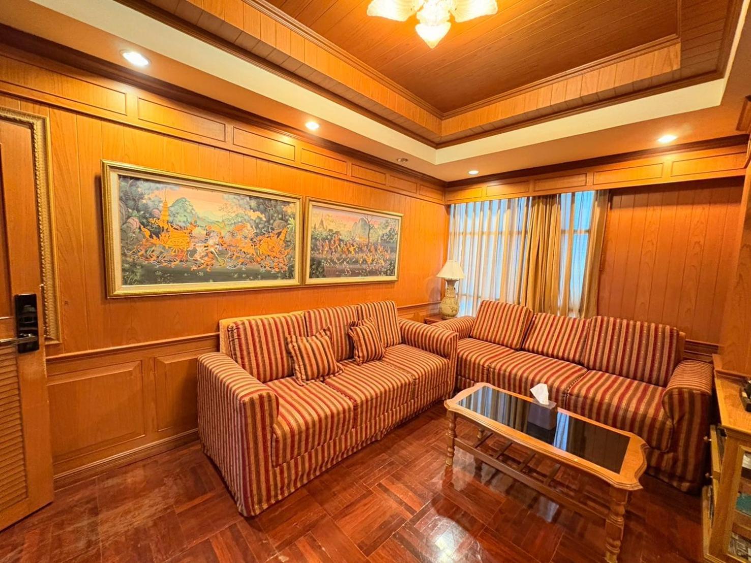 Taksilahotel Maha Sarakham Buitenkant foto