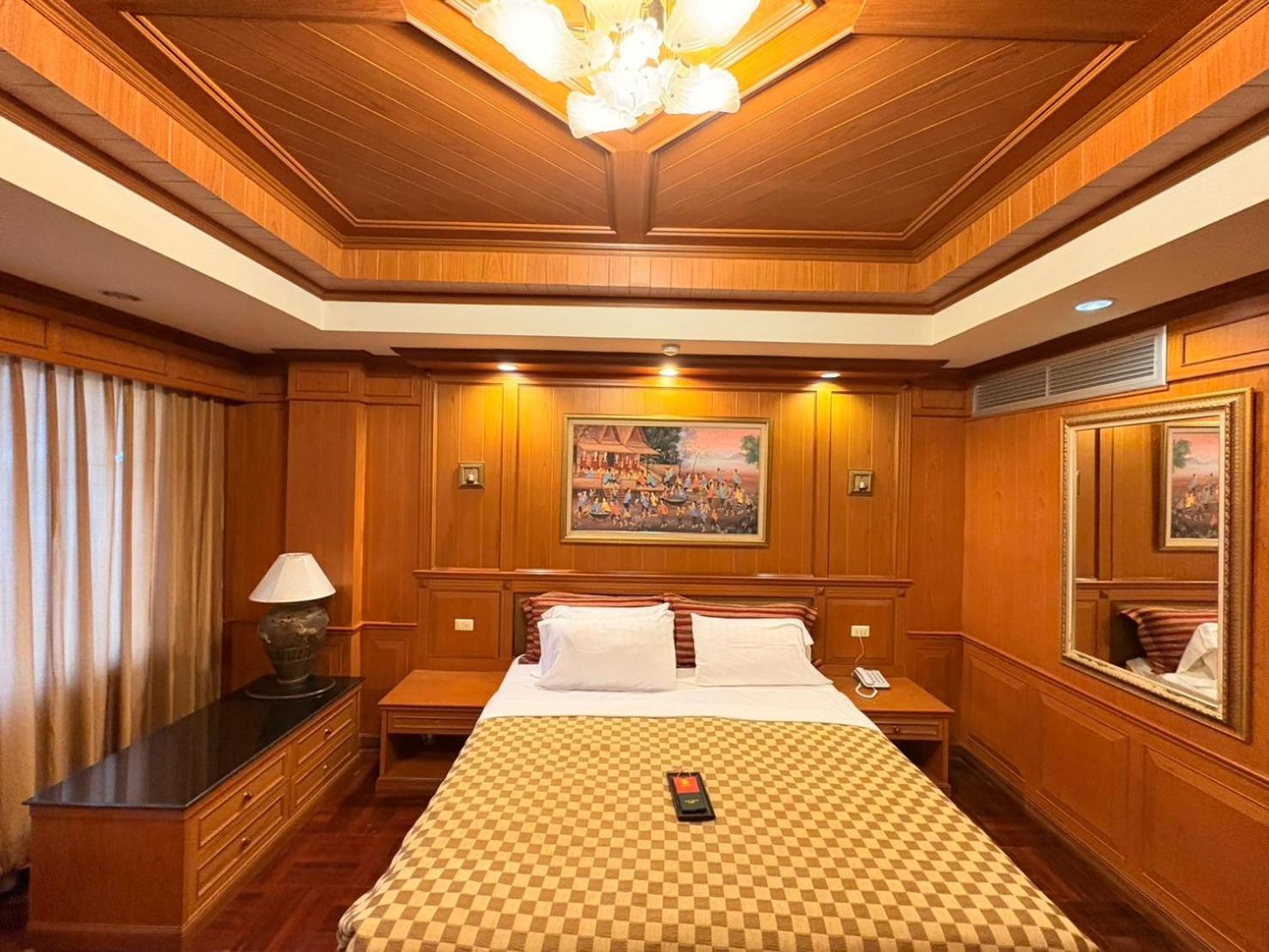 Taksilahotel Maha Sarakham Buitenkant foto