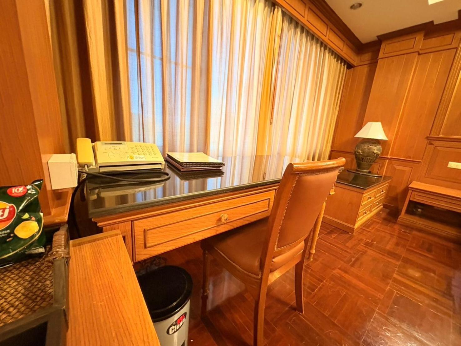 Taksilahotel Maha Sarakham Buitenkant foto